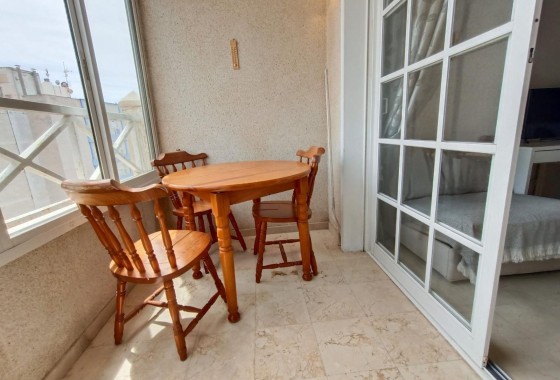 Resale - Apartment / flat - Torrevieja - Playa de los Locos