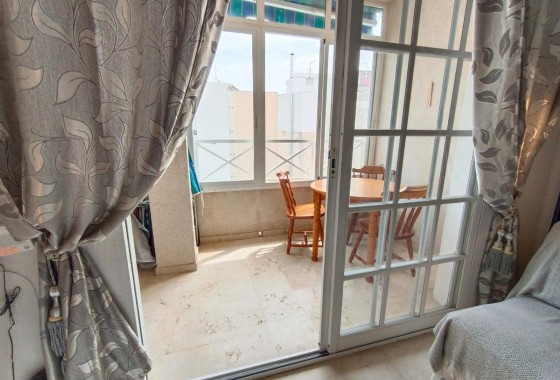 Resale - Apartment / flat - Torrevieja - Playa de los Locos