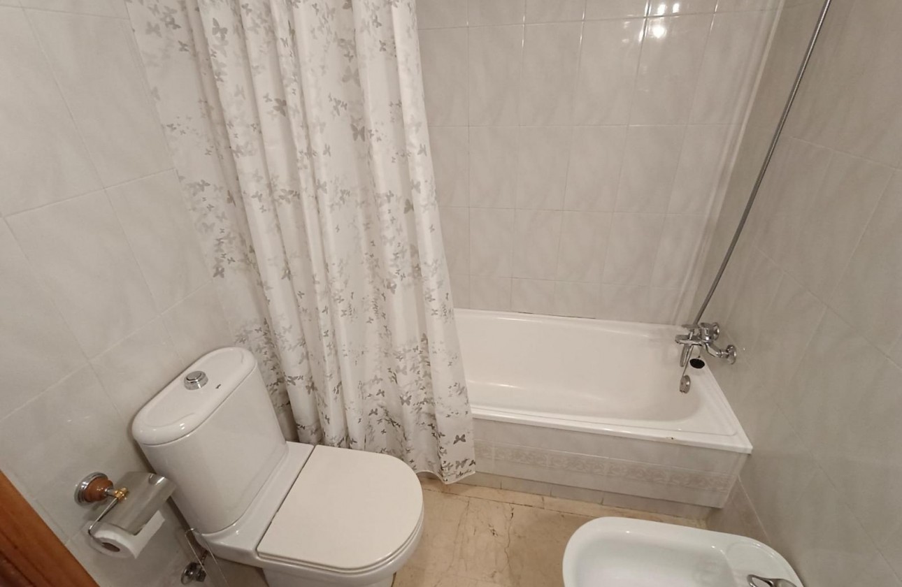 Resale - Apartment / flat - Torrevieja - Playa de los Locos