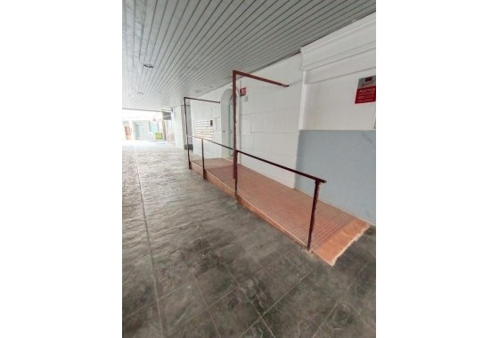 Resale - Apartment / flat - Torrevieja - Playa de los Locos