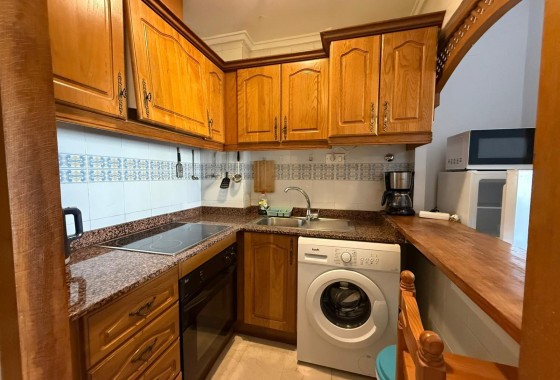 Resale - Apartment / flat - Torrevieja - Playa de los Locos