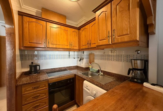 Resale - Apartment / flat - Torrevieja - Playa de los Locos