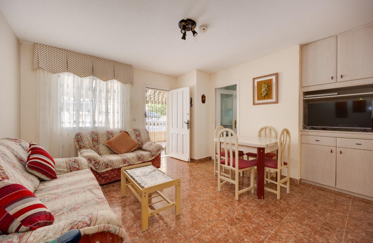 Reventa - Chalet - Torrevieja - El limonar