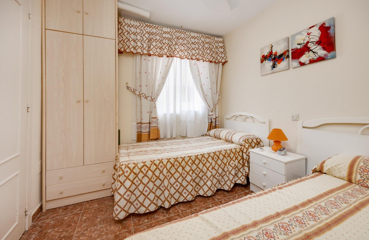 Reventa - Chalet - Torrevieja - El limonar