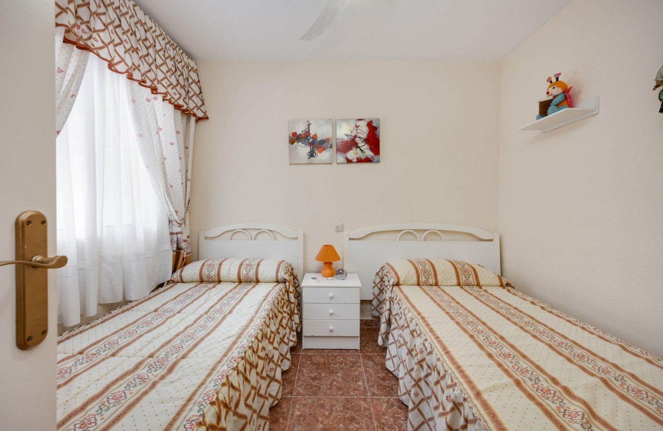 Reventa - Chalet - Torrevieja - El limonar