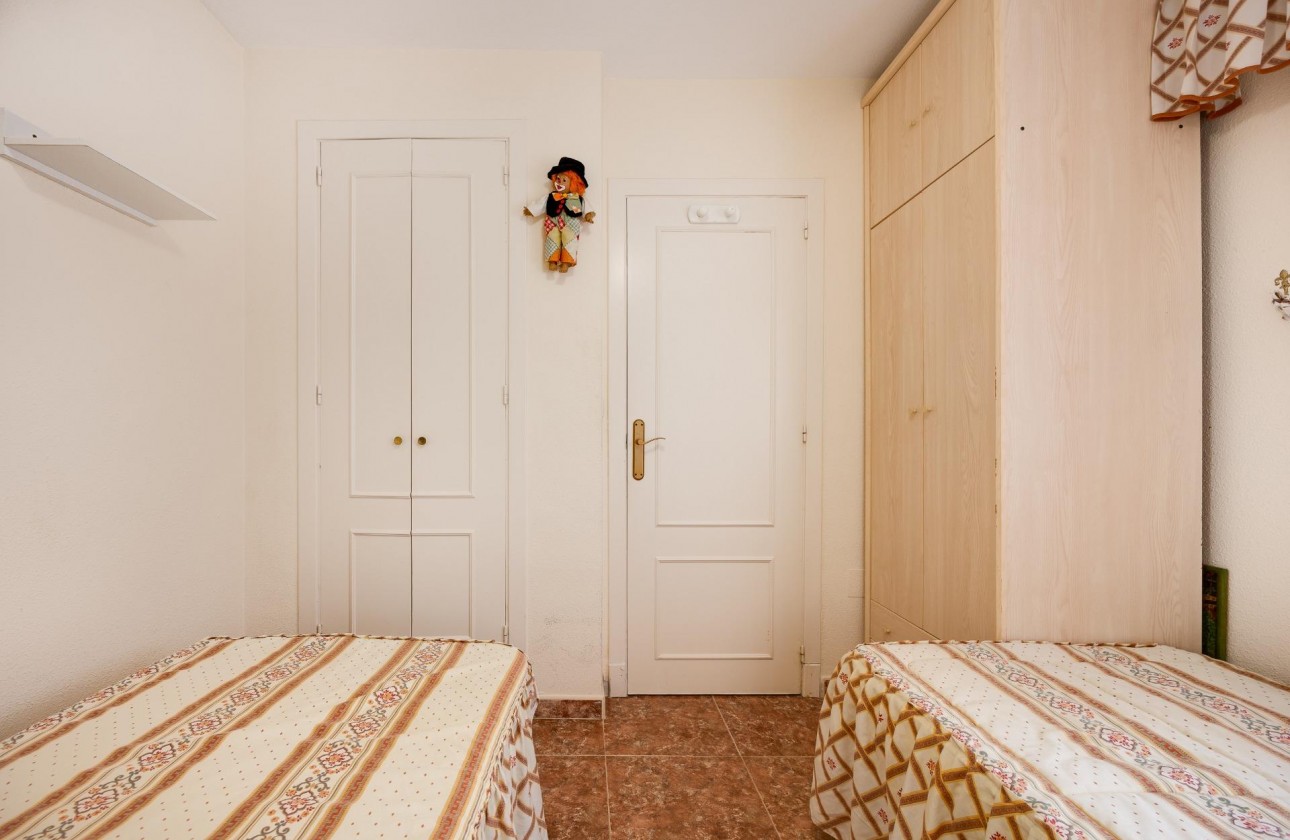 Reventa - Chalet - Torrevieja - El limonar