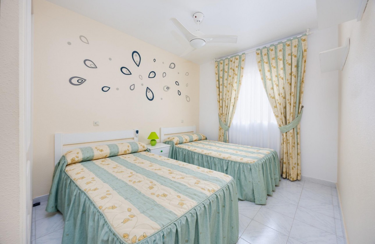 Reventa - Chalet - Torrevieja - El limonar