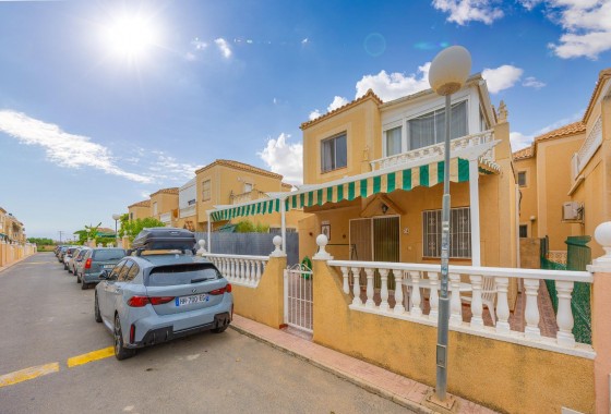 Reventa - Chalet - Torrevieja - El limonar