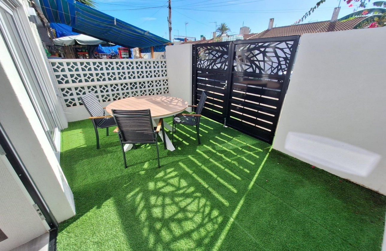 Resale - Apartment / flat - Torrevieja - Torretas