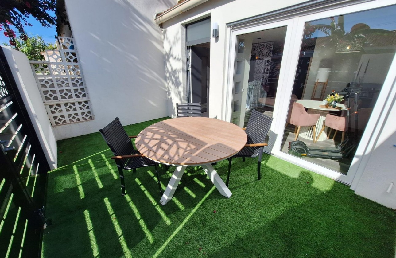 Resale - Apartment / flat - Torrevieja - Torretas
