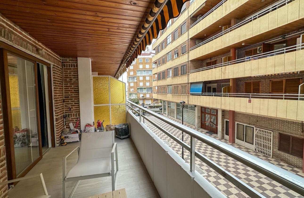 Resale - Apartment / flat - Torrevieja - Costa Blanca