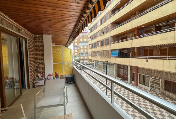 Resale - Apartment / flat - Torrevieja - Costa Blanca