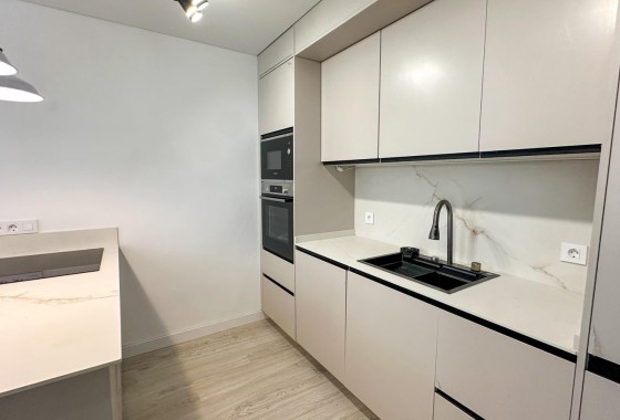 Resale - Apartment / flat - Torrevieja - Costa Blanca