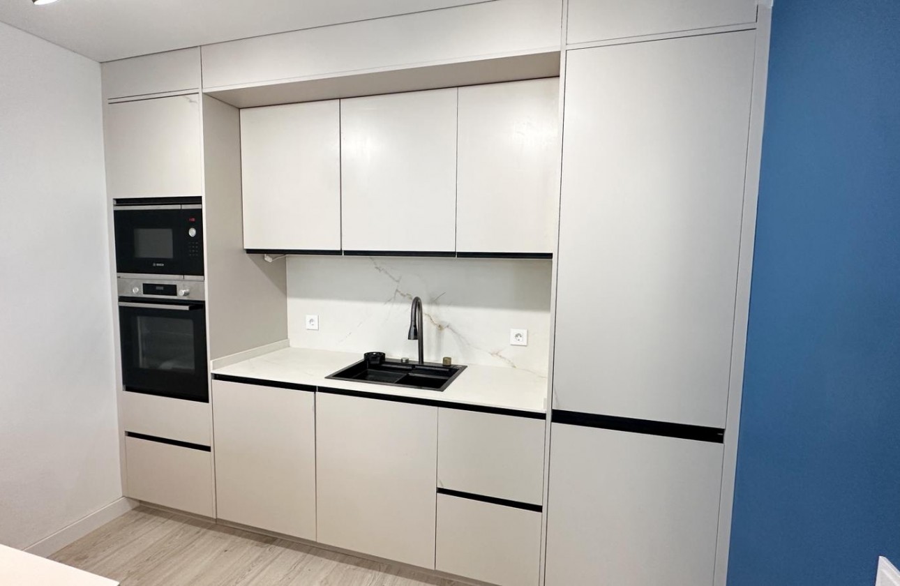 Resale - Apartment / flat - Torrevieja - Costa Blanca