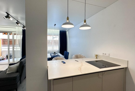Resale - Apartment / flat - Torrevieja - Costa Blanca
