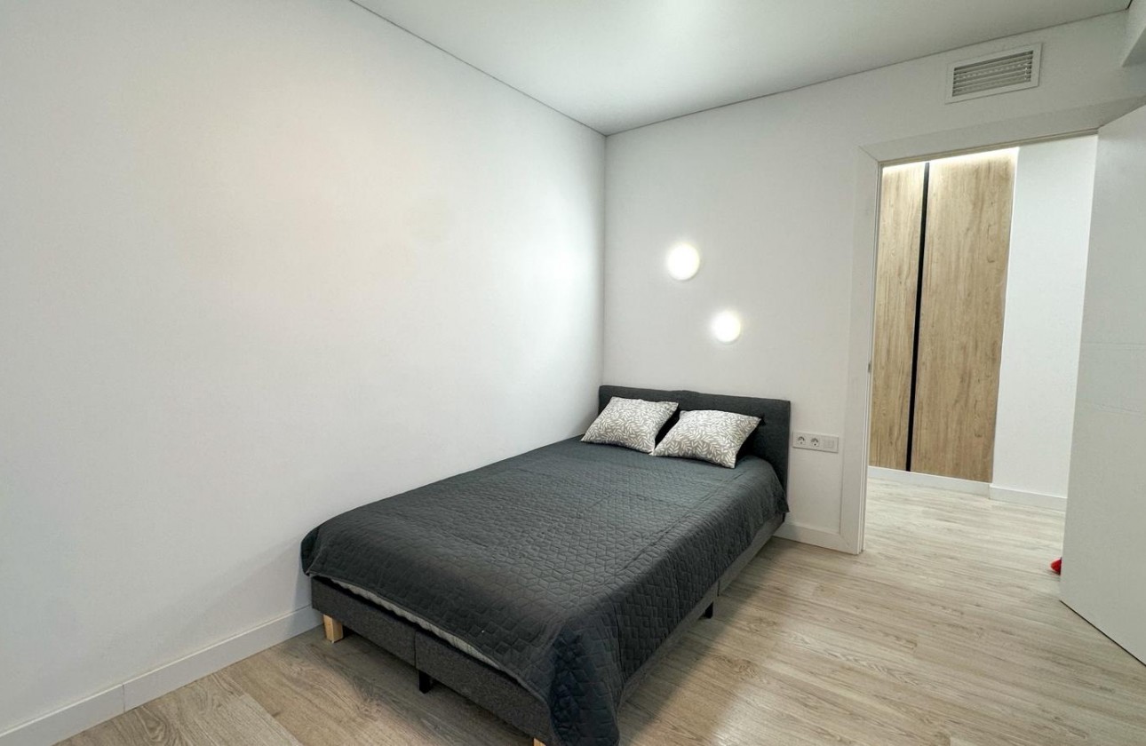 Resale - Apartment / flat - Torrevieja - Costa Blanca