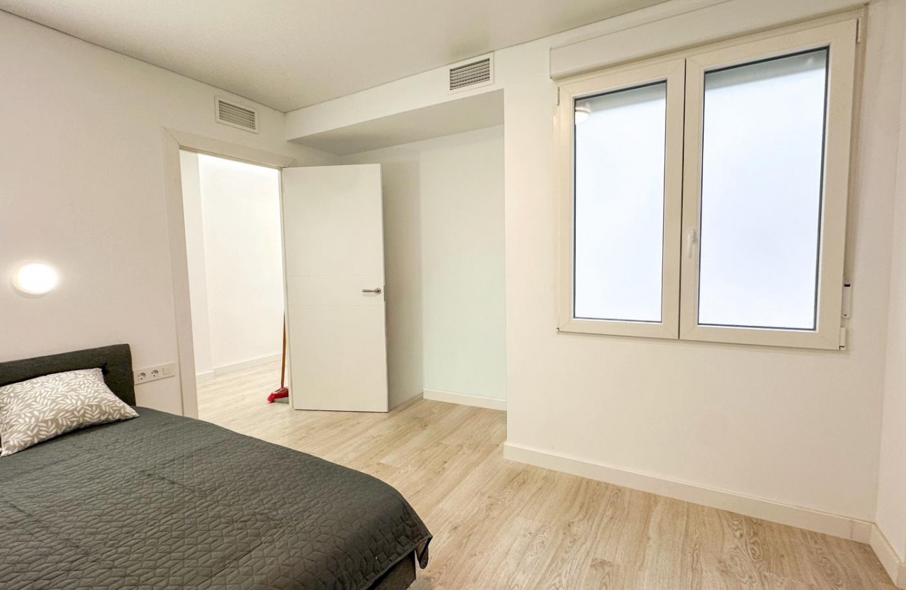 Resale - Apartment / flat - Torrevieja - Costa Blanca