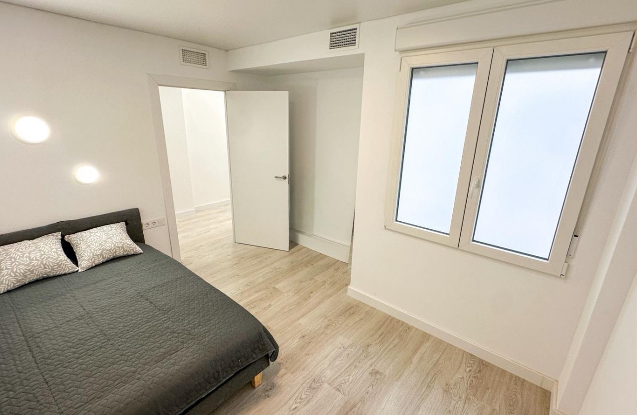 Resale - Apartment / flat - Torrevieja - Costa Blanca