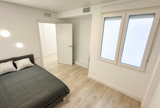 Resale - Apartment / flat - Torrevieja - Costa Blanca