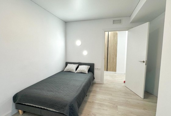Resale - Apartment / flat - Torrevieja - Costa Blanca