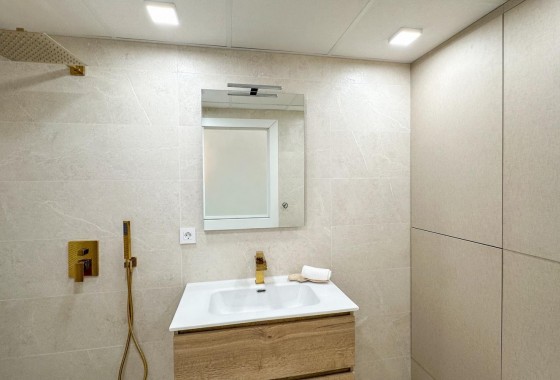 Resale - Apartment / flat - Torrevieja - Costa Blanca