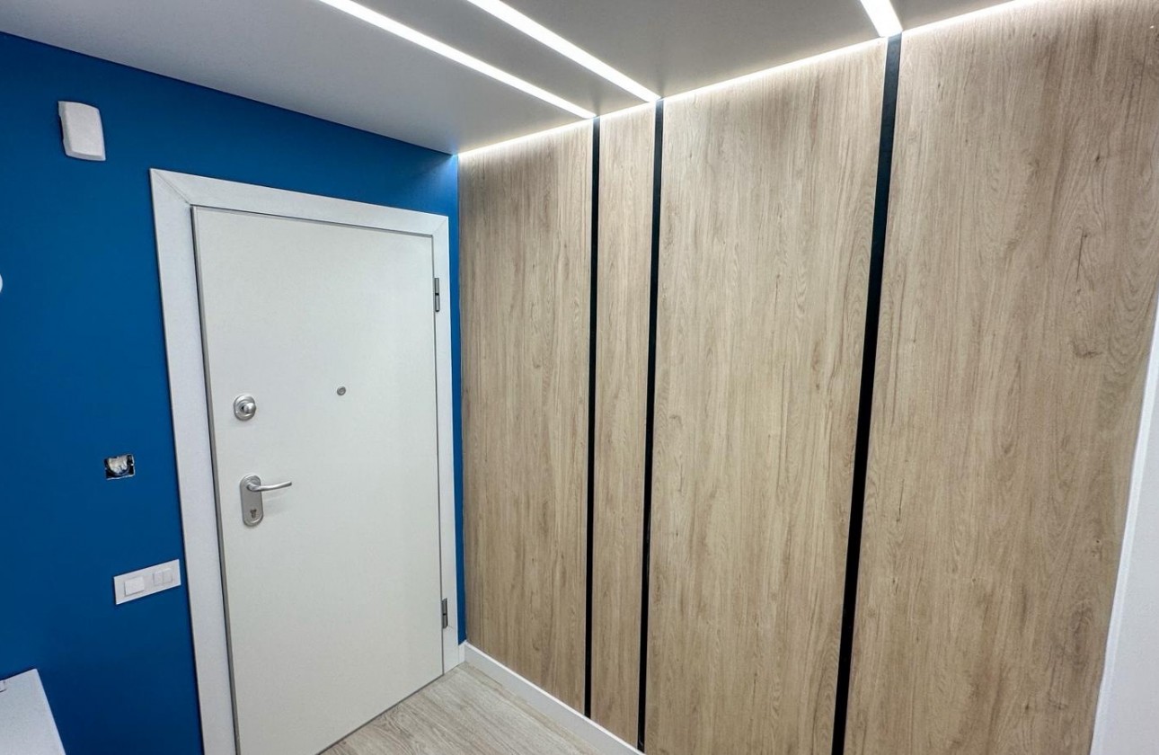 Resale - Apartment / flat - Torrevieja - Costa Blanca