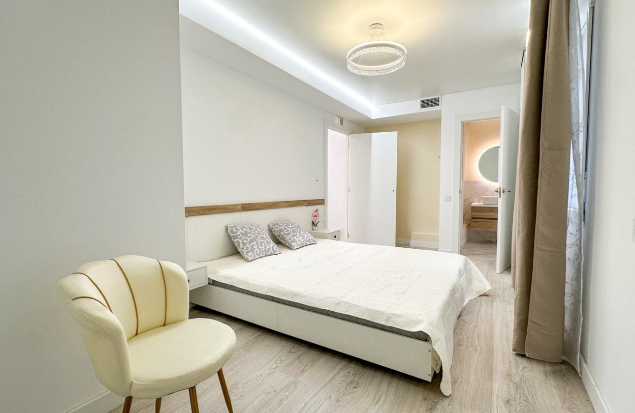 Resale - Apartment / flat - Torrevieja - Costa Blanca