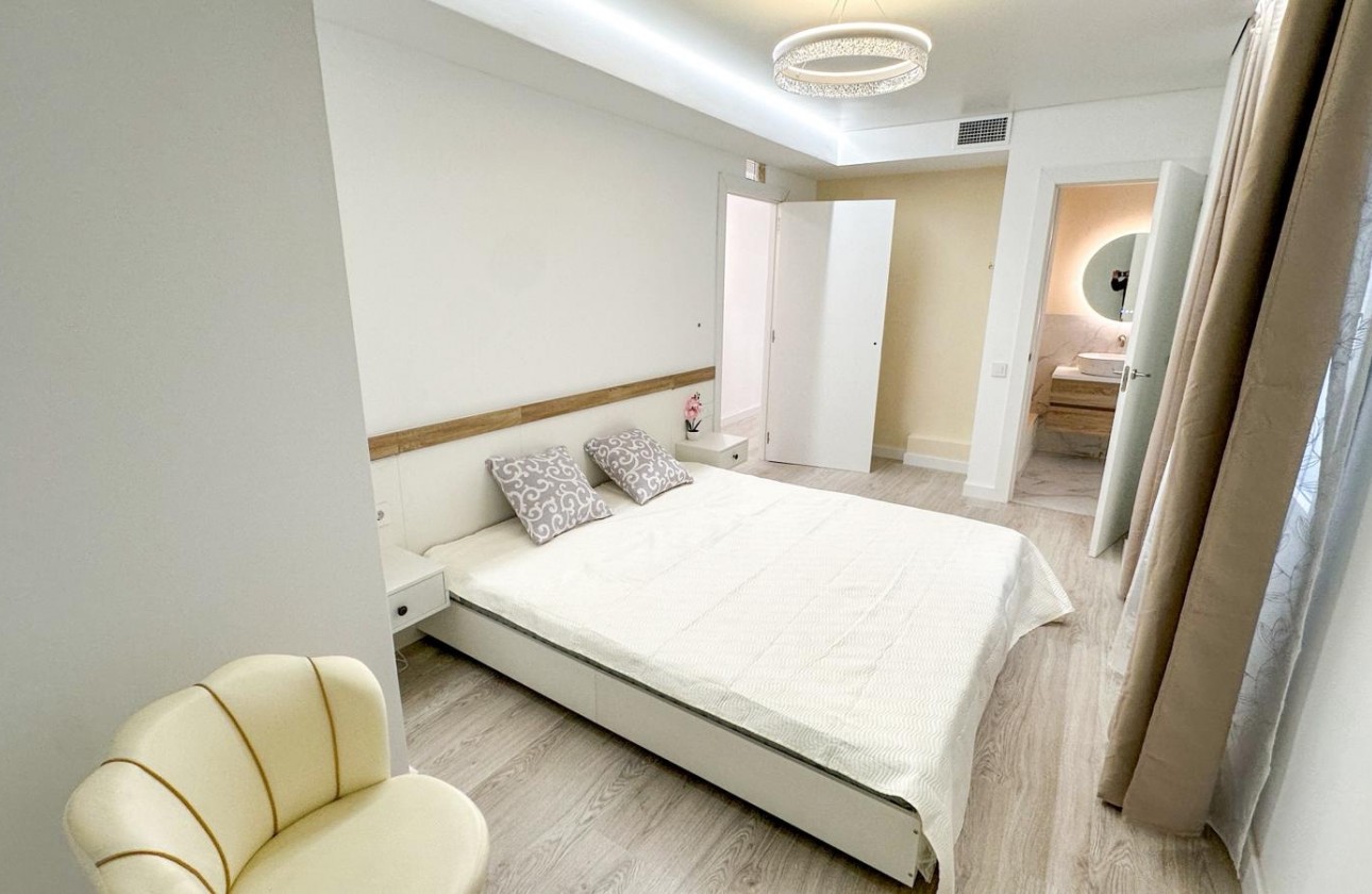 Resale - Apartment / flat - Torrevieja - Costa Blanca