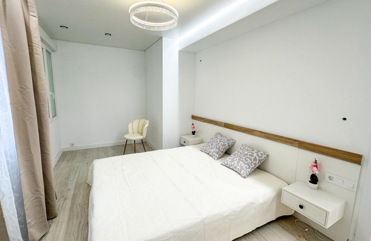 Resale - Apartment / flat - Torrevieja - Costa Blanca