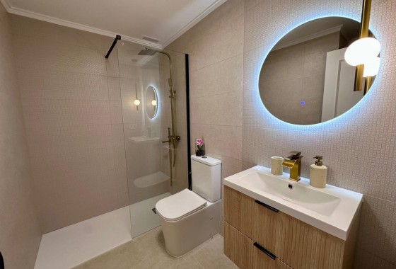 Reventa - Apartamento / piso - Torrevieja - Habaneras