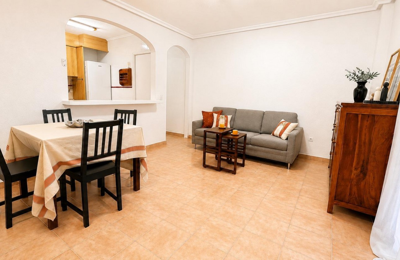 Resale - Apartment / flat - Torrevieja - Playa del Cura