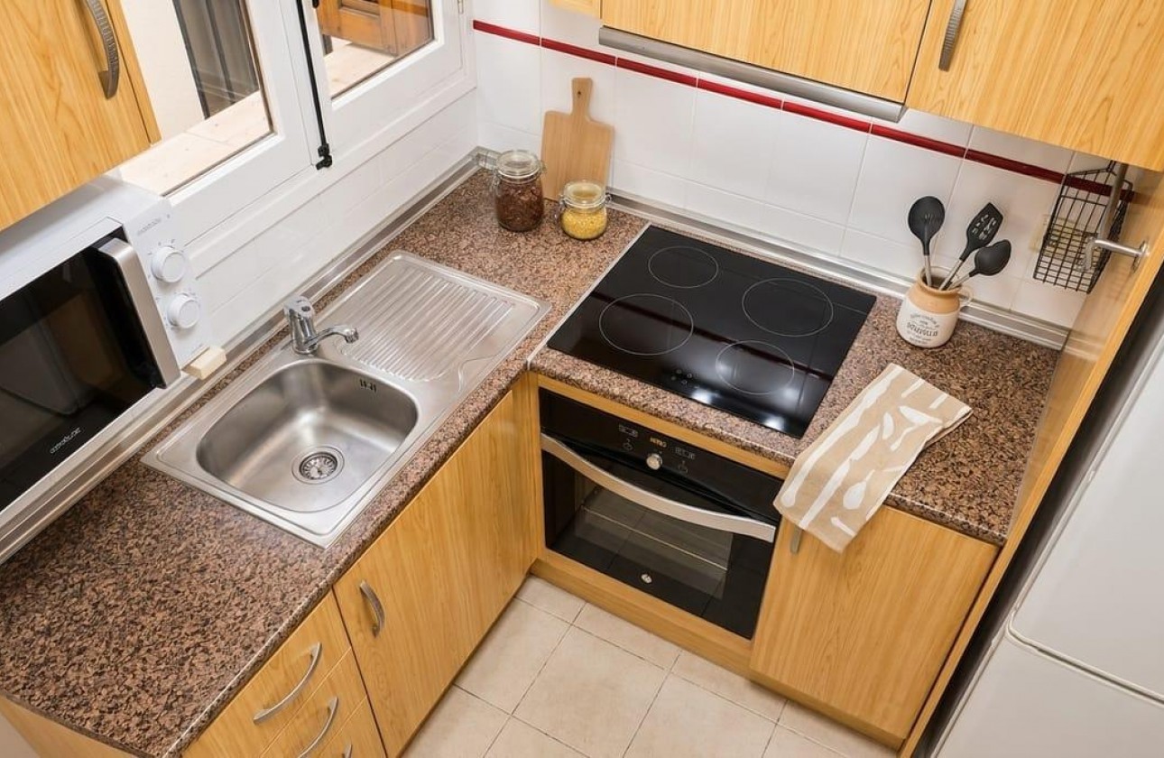Resale - Apartment / flat - Torrevieja - Playa del Cura