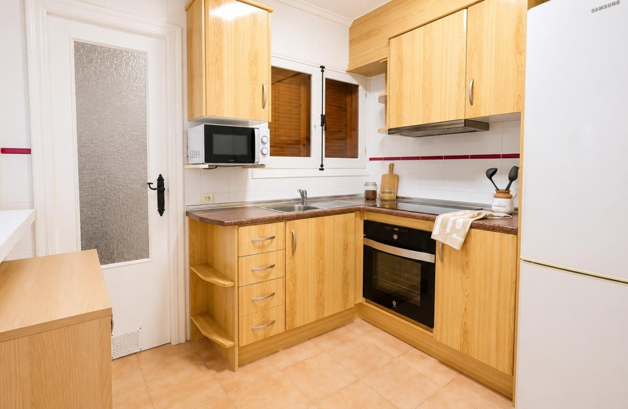Resale - Apartment / flat - Torrevieja - Playa del Cura