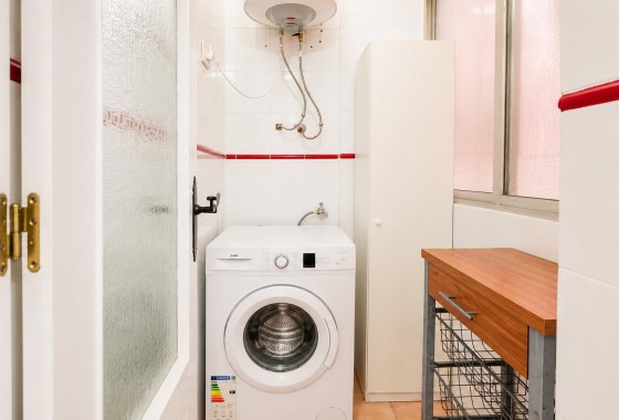 Resale - Apartment / flat - Torrevieja - Playa del Cura