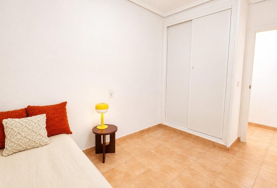 Resale - Apartment / flat - Torrevieja - Playa del Cura