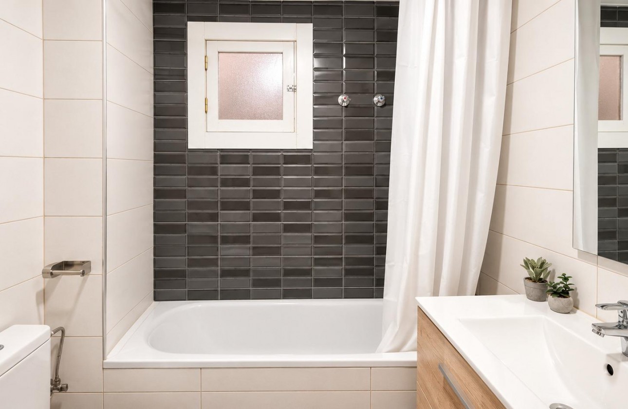 Resale - Apartment / flat - Torrevieja - Playa del Cura