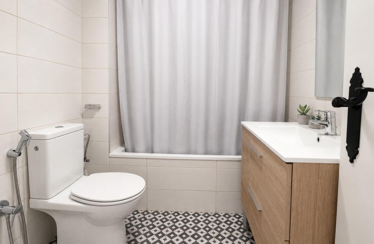 Resale - Apartment / flat - Torrevieja - Playa del Cura