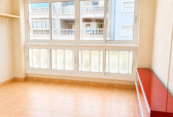 Resale - Apartment / flat - Torrevieja - Playa del Cura
