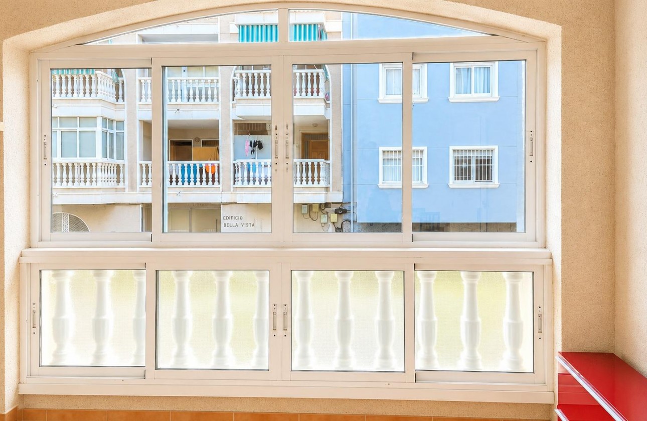 Resale - Apartment / flat - Torrevieja - Playa del Cura