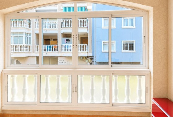 Resale - Apartment / flat - Torrevieja - Playa del Cura