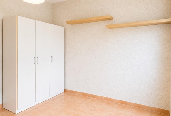 Resale - Apartment / flat - Torrevieja - Playa del Cura