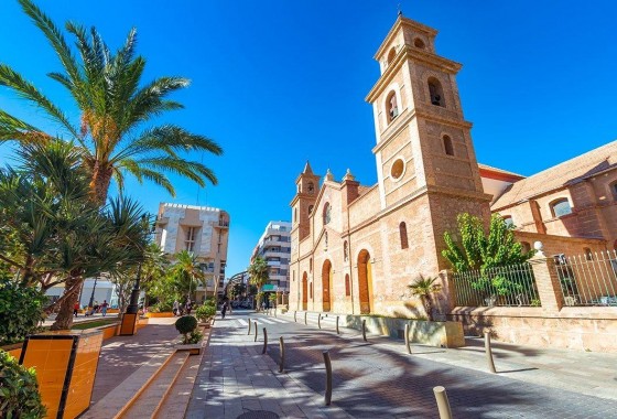 Resale - Apartment / flat - Torrevieja - Playa del Cura