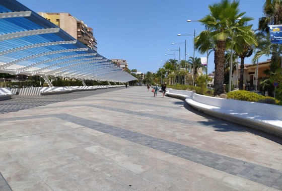 Resale - Apartment / flat - Torrevieja - Playa del Cura