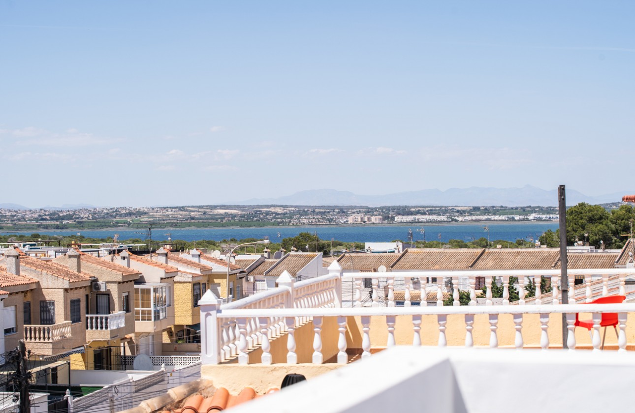 Resale - Apartment / flat - El Chaparral - Costa Blanca