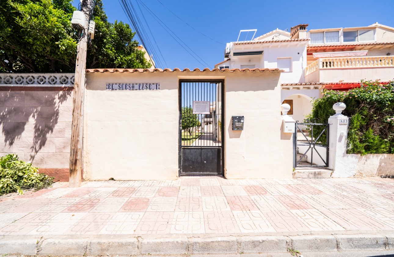 Resale - Apartment / flat - El Chaparral - Costa Blanca