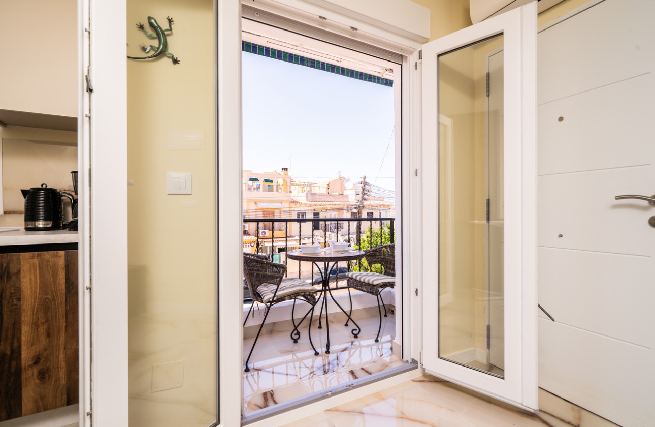 Resale - Apartment / flat - El Chaparral - Costa Blanca