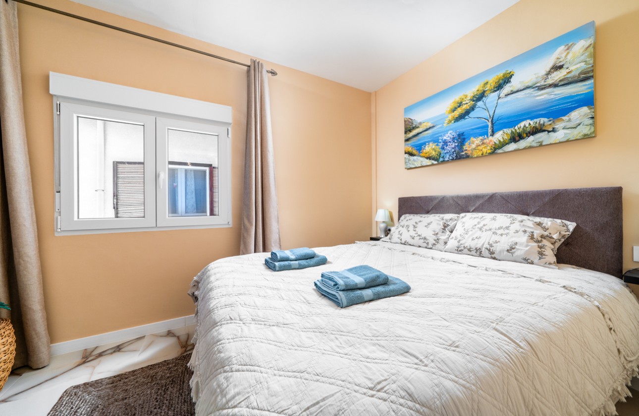 Resale - Apartment / flat - El Chaparral - Costa Blanca