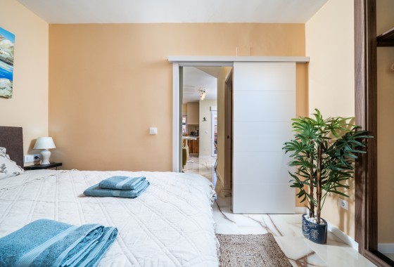 Resale - Apartment / flat - El Chaparral - Costa Blanca