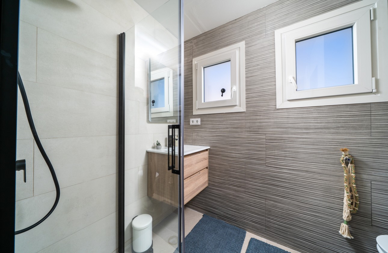 Resale - Apartment / flat - El Chaparral - Costa Blanca
