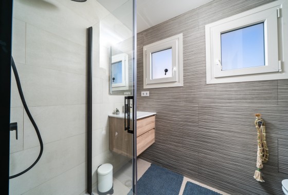 Resale - Apartment / flat - El Chaparral - Costa Blanca